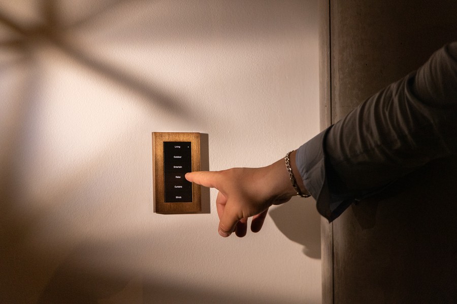 the-incredible-world-of-whole-home-lighting-control
