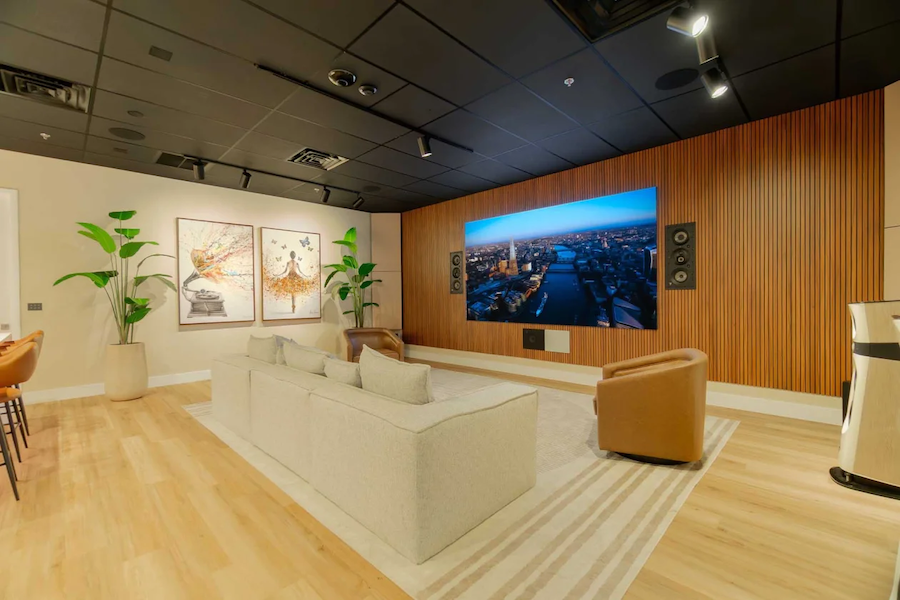 why-expansive-homes-need-luxury-lighting-design